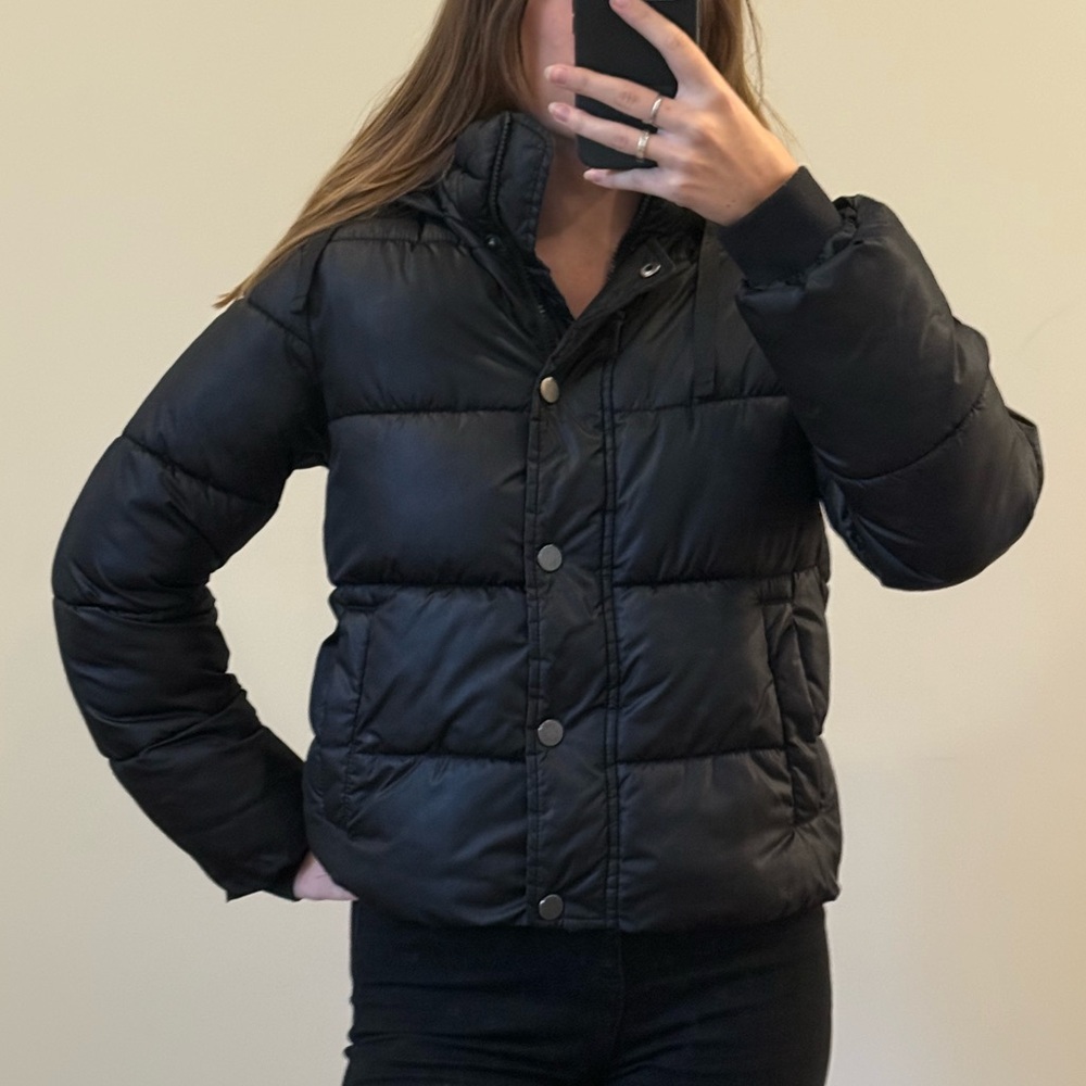 GAP Women's Classic Black Puffer Jacket